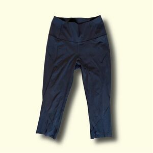 LULULEMON black stretch capri leggings yoga pants sz 8